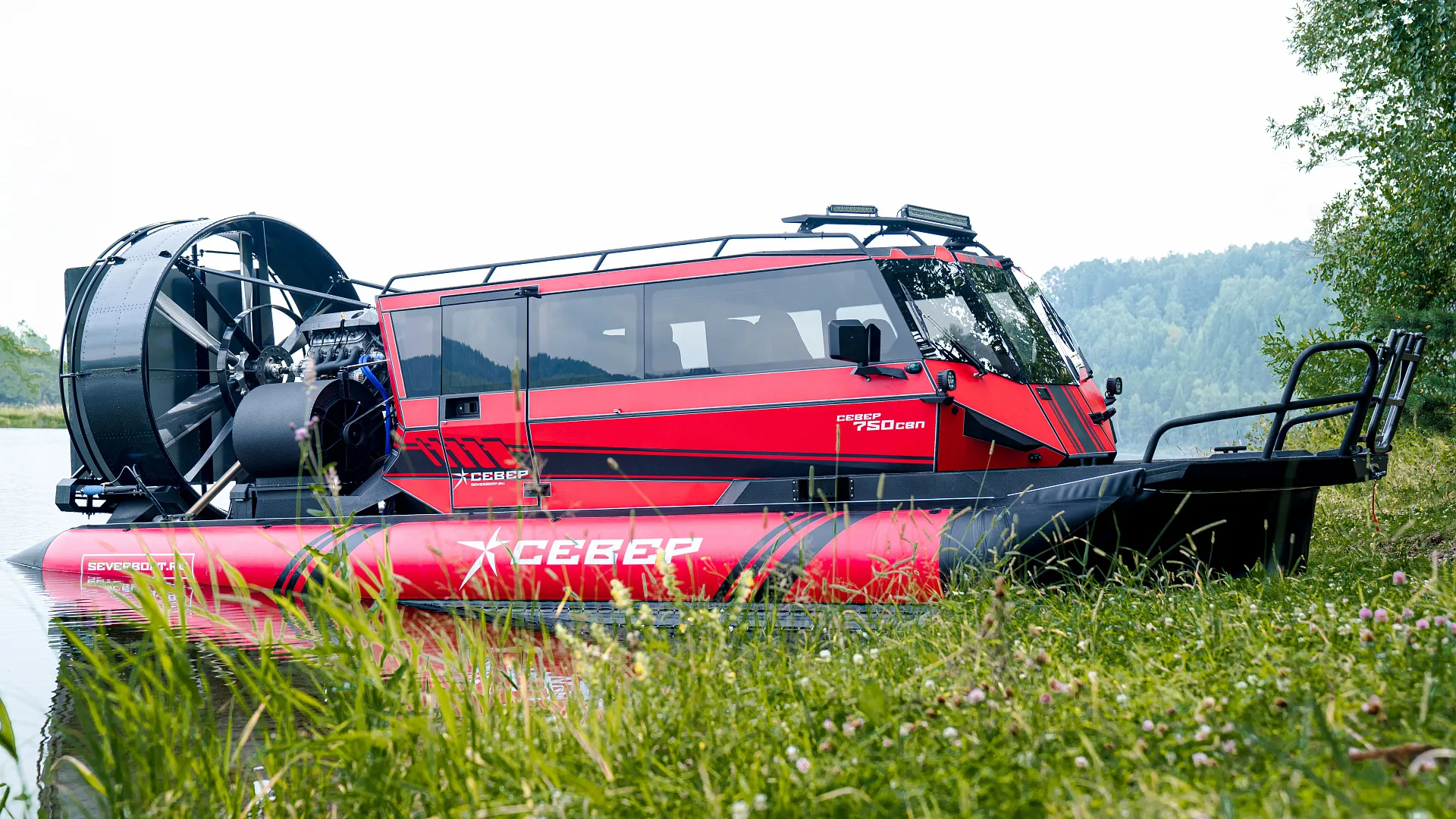 Иллюстрация Судна на воздушной подушке «Север» — скорость на любой поверхности